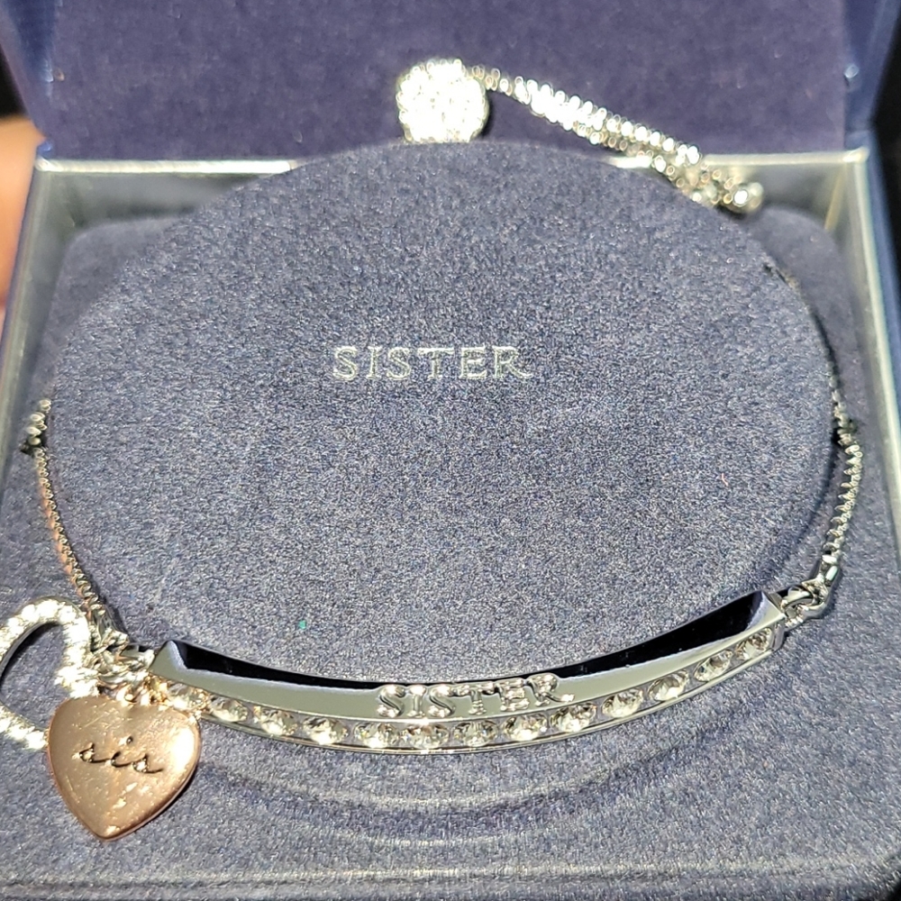 Sister bracelet